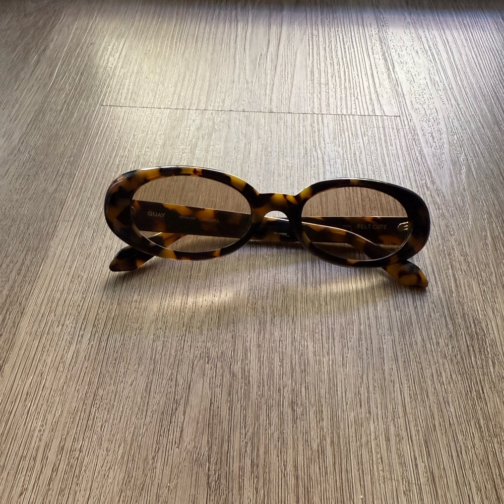 quay australia felt cute tortoise retro oval round narrow y2k modern sunglasses